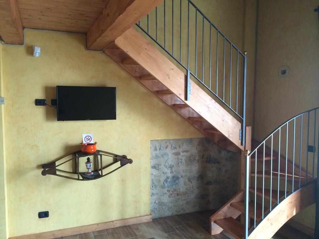 Azienda Agricola Garoglio Davide Alfiano Natta Exteriör bild