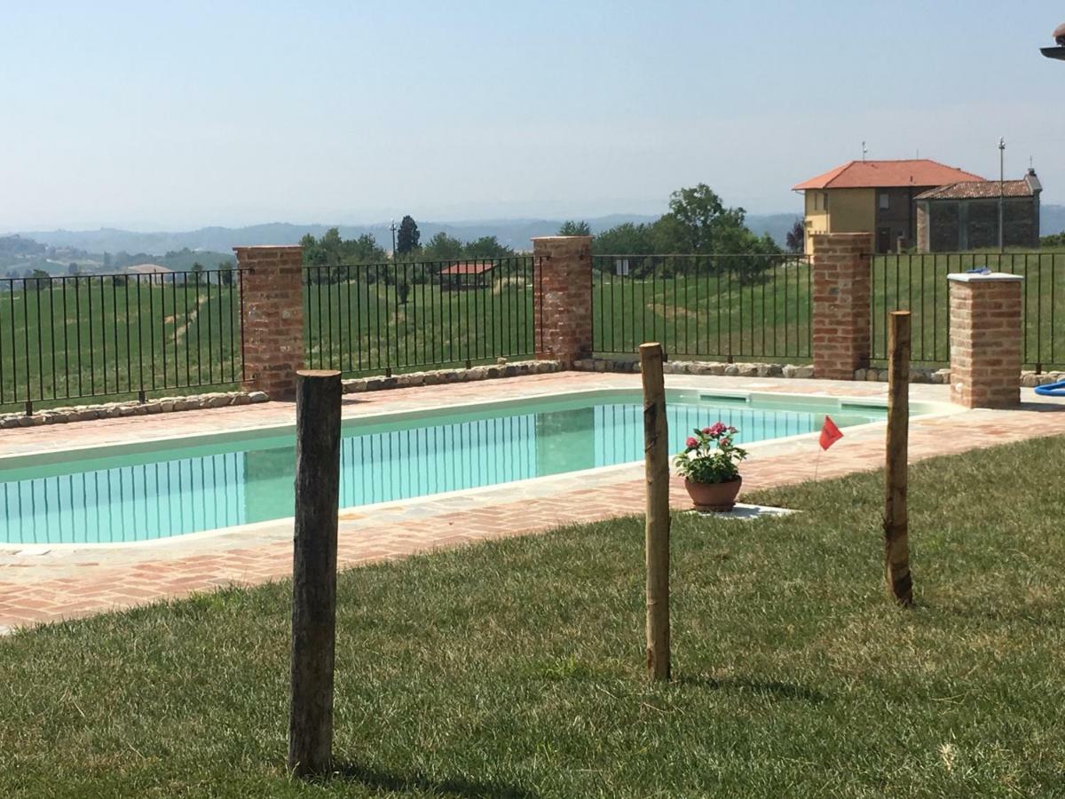 Azienda Agricola Garoglio Davide Alfiano Natta Exteriör bild